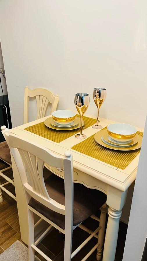 Apartament Garsoniera Lux Centru Pietonal Tirgu - Jiu Târgu Jiu Zewnętrze zdjęcie